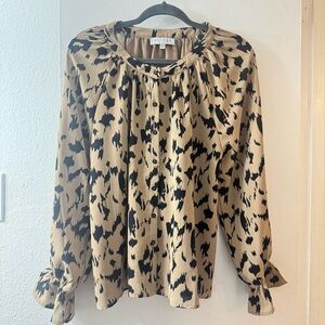 Hayden LA Blouse Tan and Black. Business Casual Workwear Ready Size Medium